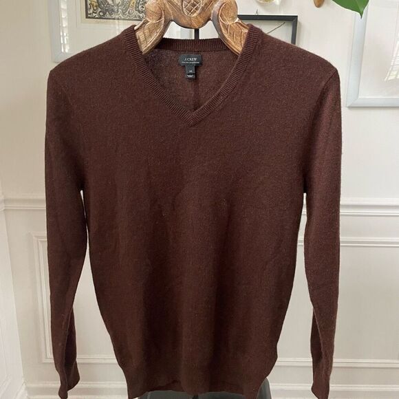 J.Crew Men’s 100% Italian Cashmere Brown Vneck Sweater XS - Picture 1 of 5